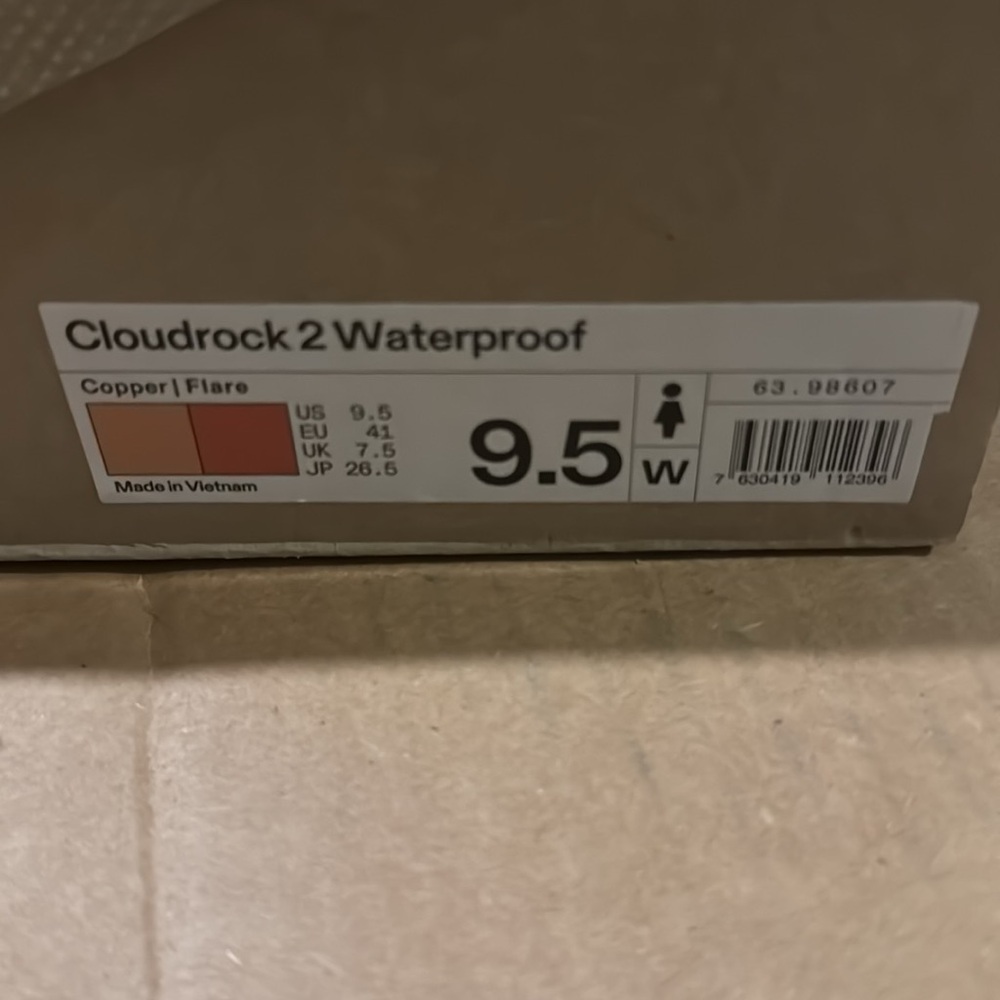 On Cloud 2 Waterproof women’s hiking boots 
New in box
Sizes 7.5W, 9.5W, and 10W - Picture 6 of 6